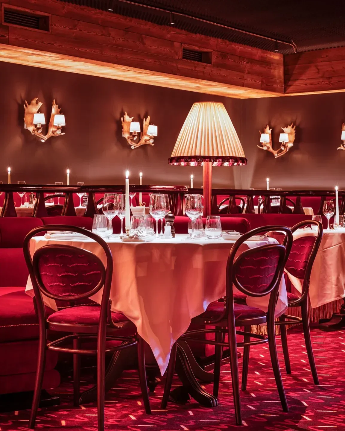 Elegant dining at Le Piaf restaurant in Paris, featuring a stylish interior.
